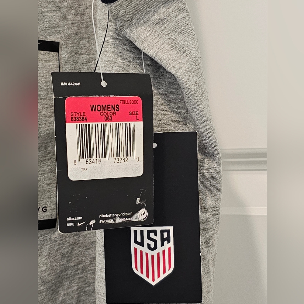 Nike 100% Cotton Racerback Tank Top with USA Logo, NWT, Size Large - Picture 8 of 9